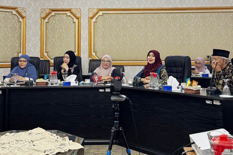 Komite III DPD RI Tinjau Persiapan Haji 2025, Lia Istifhama Harap KJRI Tingkatkan Pengawasan