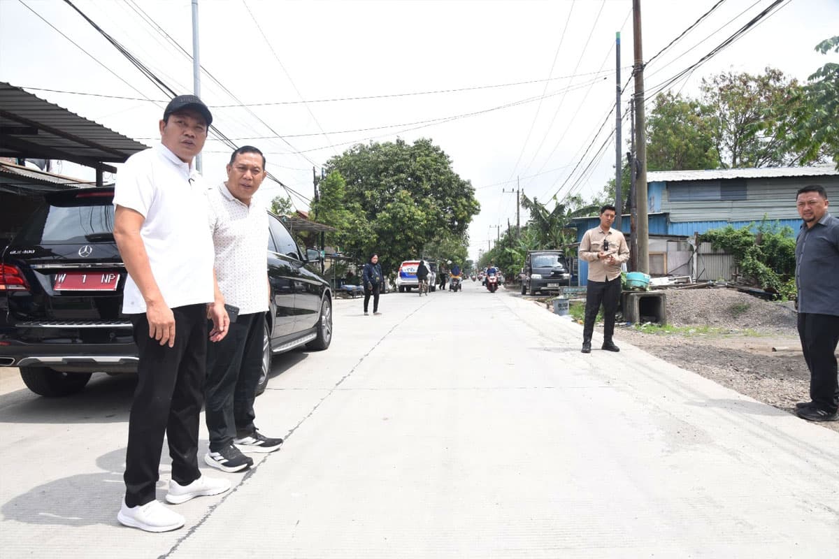 Bupati Subandi Apresiasi Warih Andono: Betonisasi Sawotratap Jadi Warisan Nyata untuk Warga
