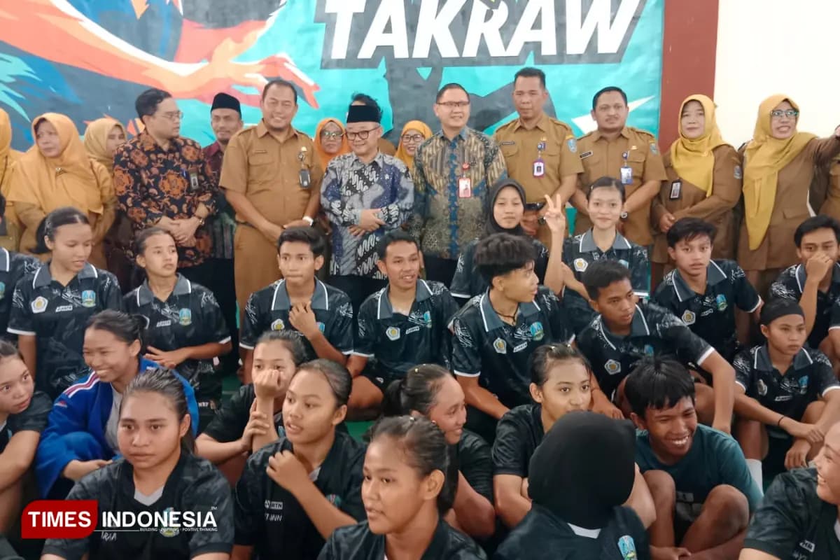Kunjungi SMANOR Jatim, Mendikdasmen Wacanakan Kelas Khusus Olahraga di Sekolah Umum